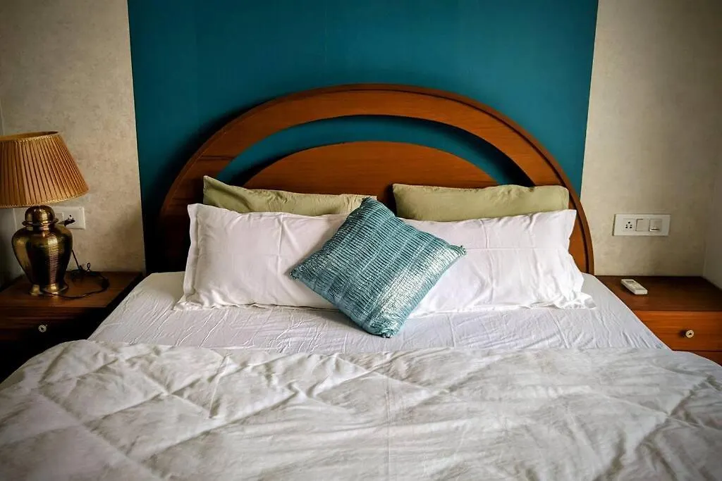 Yukta - Cozy Nest Studio, Free Parking & Wifi Gurgaon Lägenhet
