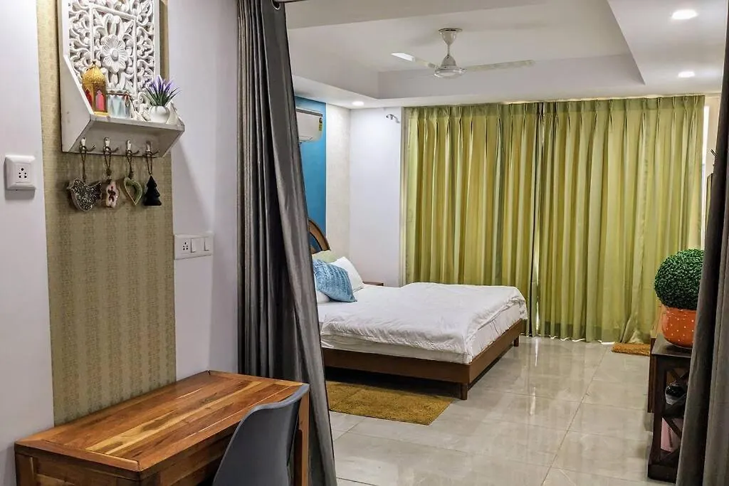 Yukta - Cozy Nest Studio, Free Parking & Wifi Gurgaon 0*,