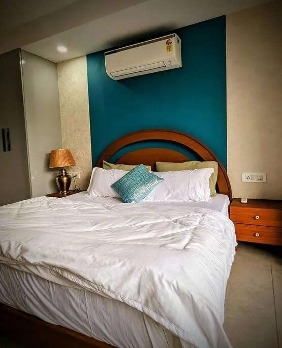 Yukta - Cozy Nest Studio, Free Parking & Wifi Gurgaon Lägenhet